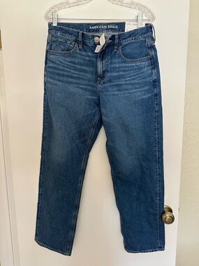 NWT American Eagle Outfitters 90’s Straight Jeans Women’s Size 8 29W